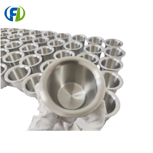 Pure zirconium crucible with flange