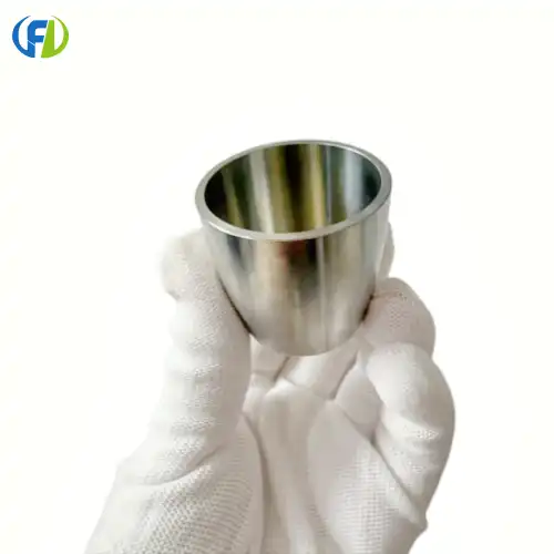 Thin-walled zircon crucibles for metallurgical applications in scientific research laboratories