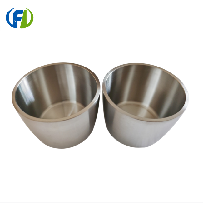 Sirkoníumdeigla til lyfjafræðilegrar notkunar